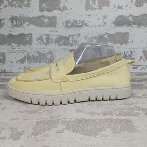 NEW Anne Klein Livvey Butter Yellow Faux Suede Comfy Flat Loafers H274